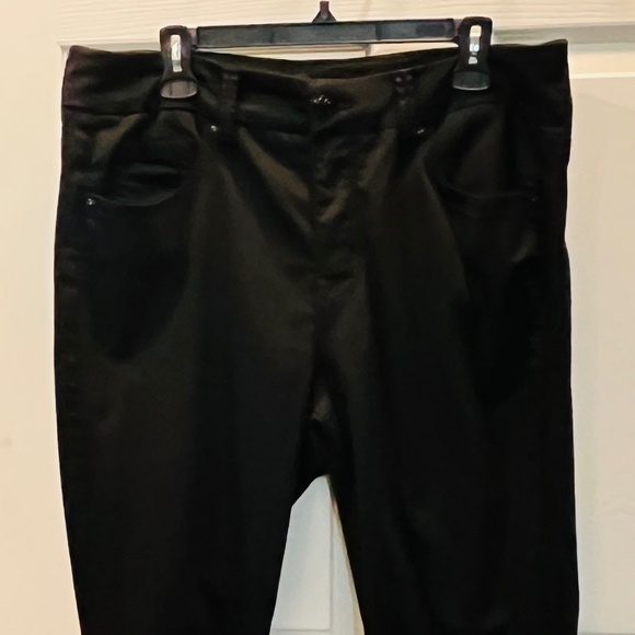 Melissa McCarthy Seven7 Black Bootcut Pants 16W - Picture 1 of 6